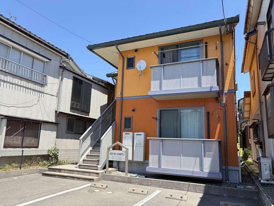 ドミールシャルマンの外観画像