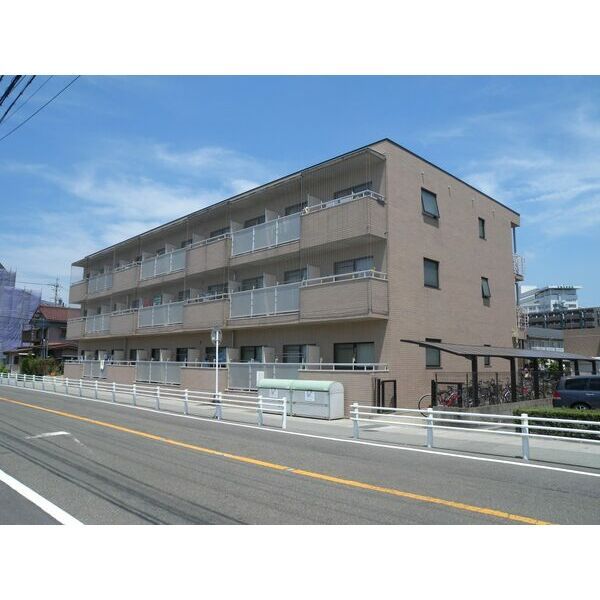江戸橋利平治マンションの外観画像