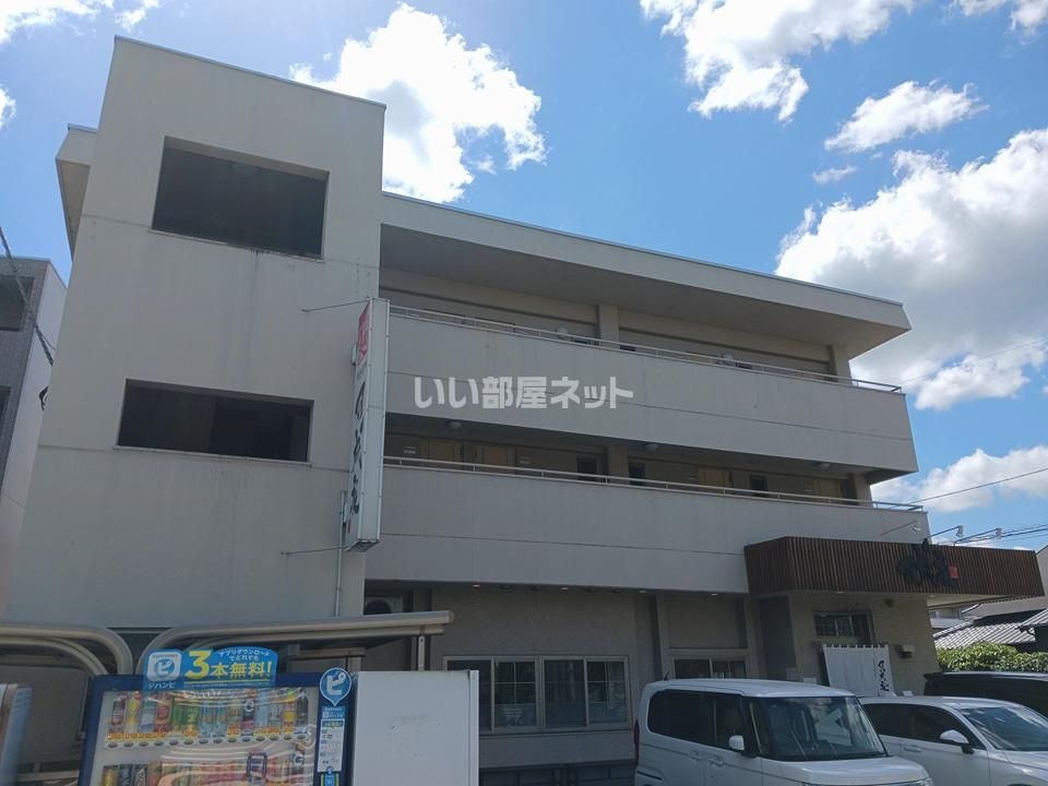 エクラドゥースの外観画像