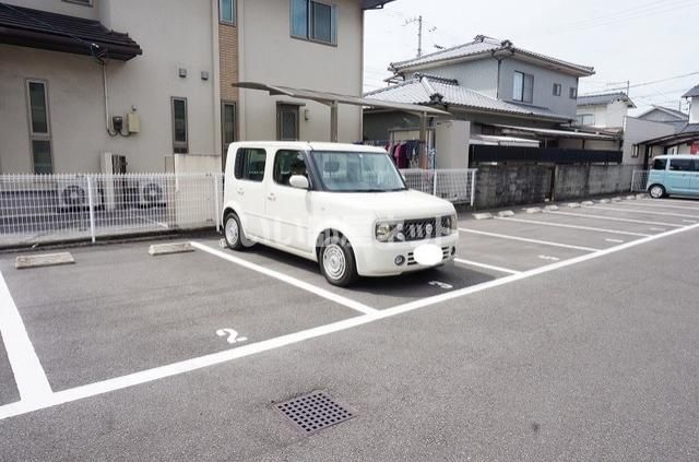 ラフォーレ鷹の子の外観画像
