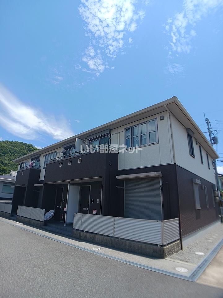シャーメゾン童子山の外観画像