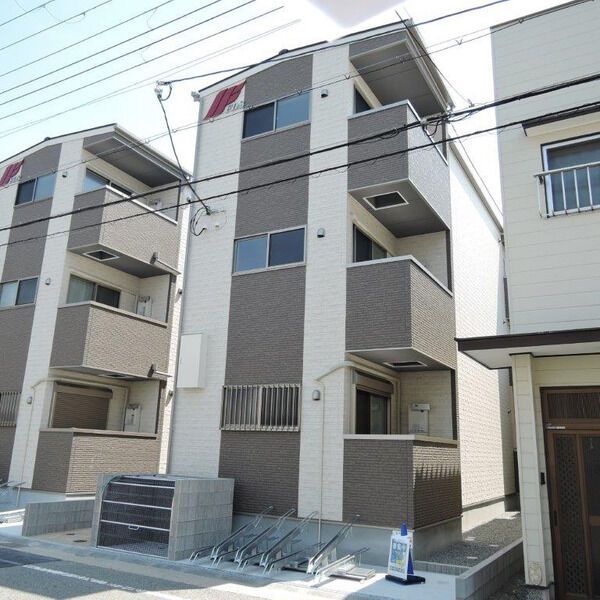 T maison 出屋敷の外観画像