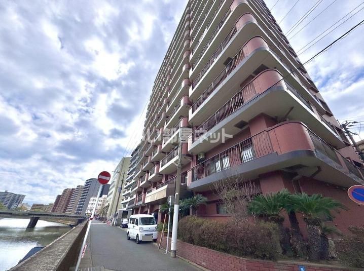 第五鶴丸ハイツ西田の外観画像