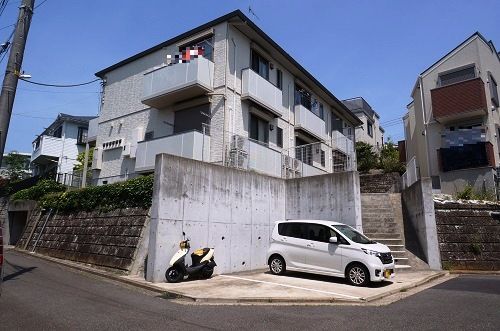 ホワイトヒルズの外観画像