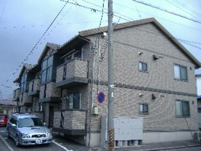 ゼフィール諏訪の外観画像