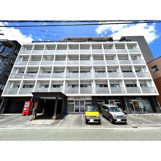 プレシャスアパートメントの外観画像