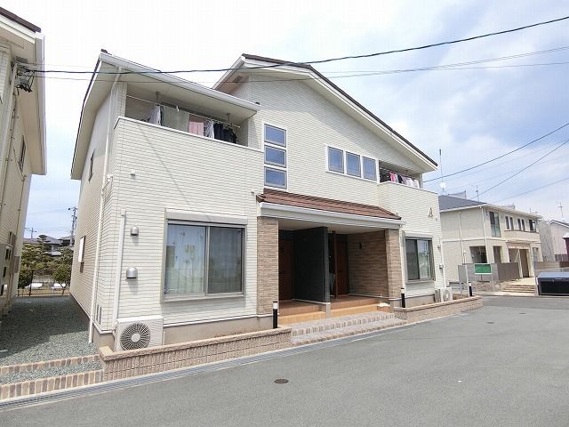 ブライト・ヒルズ A棟の外観画像