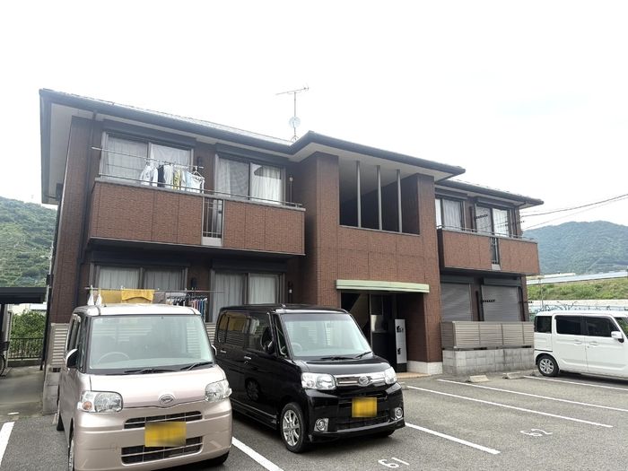 シャーメゾン新堂Ⅱ A棟の外観画像