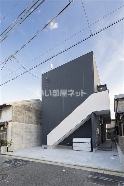 シュトゥルデール幸通の外観画像