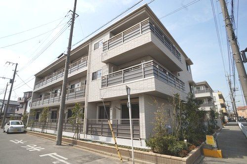 ベルクルー Iの外観画像