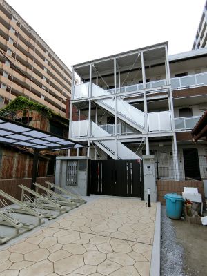 リブリ・丸屋の外観画像