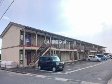ガーデンハイツ高岡の外観画像