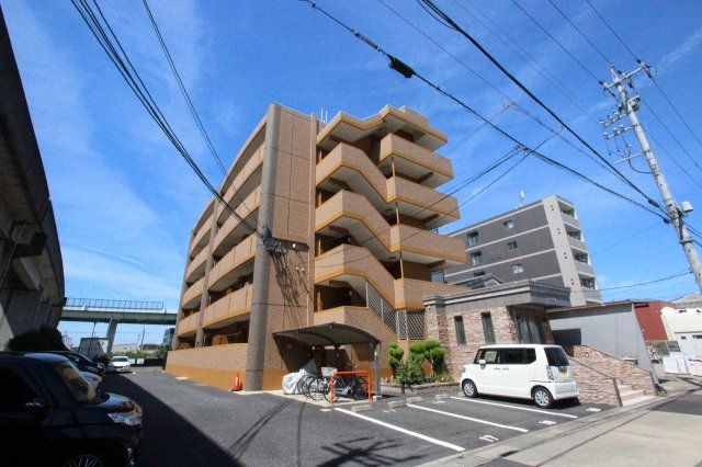 トリニティの外観画像