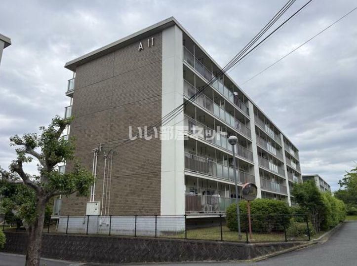 Aマンション 11号棟の外観画像