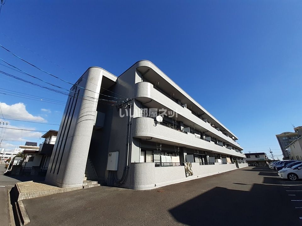エスティ阪田の外観画像