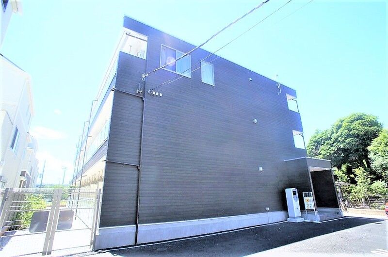 リブリ・Prurlionの外観画像