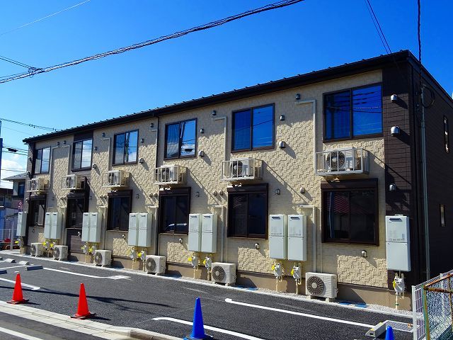 フォンターナ・ルチアの外観画像