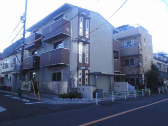 ロワゾ ブルーの外観画像