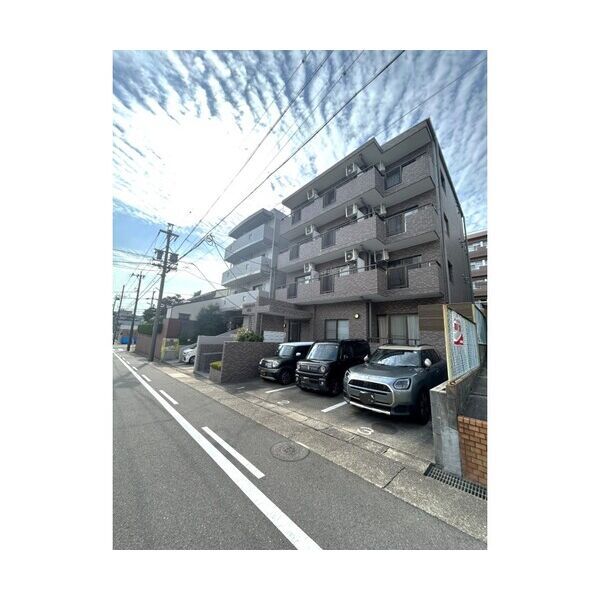 グランドハイツ社台の外観画像