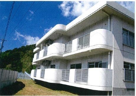 湯郷南アパートの外観画像