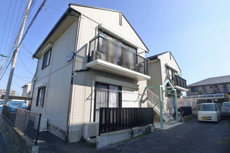 ヴィレッジ グローリー Cの外観画像