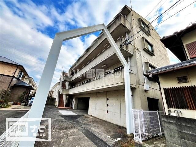 デイジー三条の外観画像
