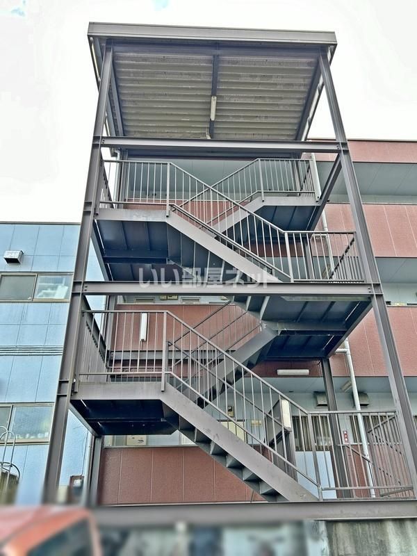 青梅市長淵4丁目マンションの外観画像
