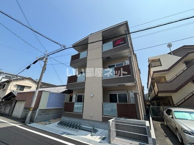 F asecia Upisの外観画像