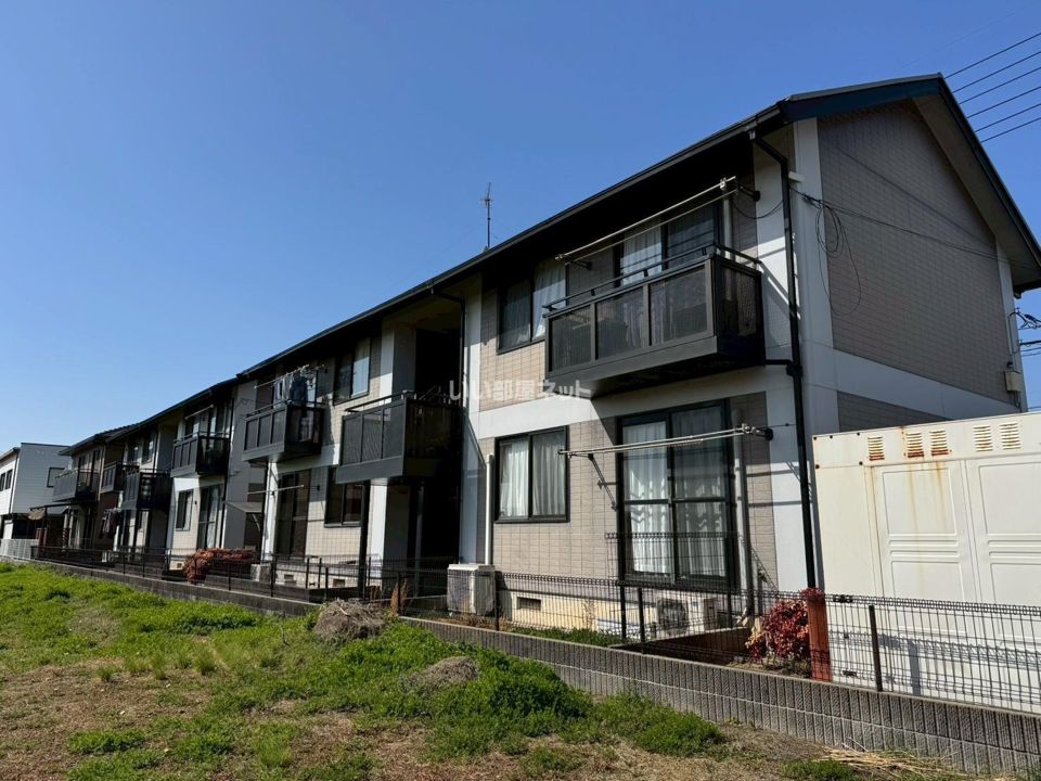 シャトー秋桜 B棟の外観画像