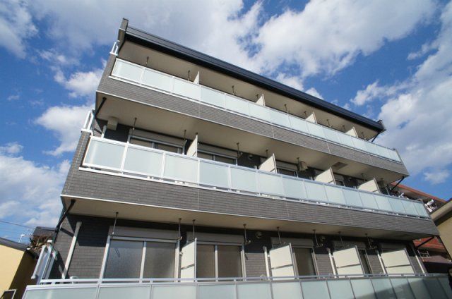 リブリ・西谷駅前の外観画像
