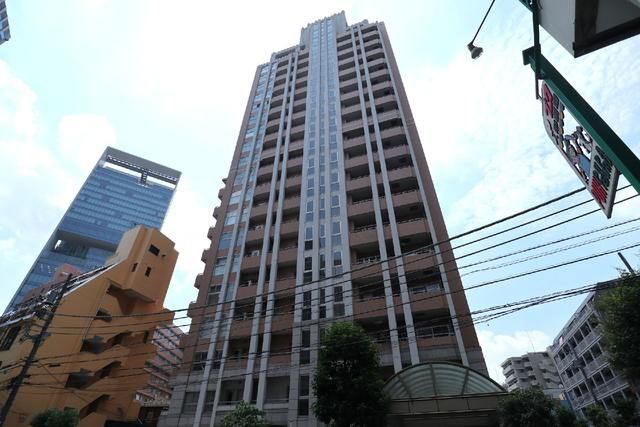 ファミール新宿グランスイートタワーの外観画像
