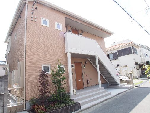 アルフラット サイワイの外観画像
