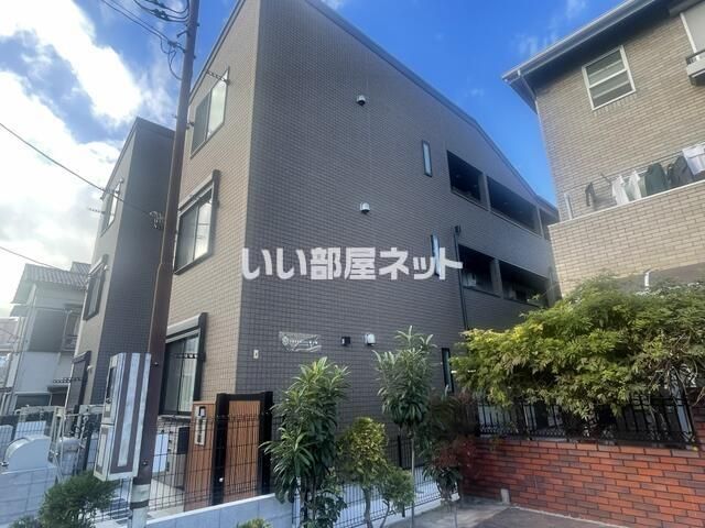 インペリアル鶴ヶ峰の外観画像