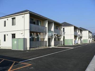 グランドレガシー B棟の外観画像