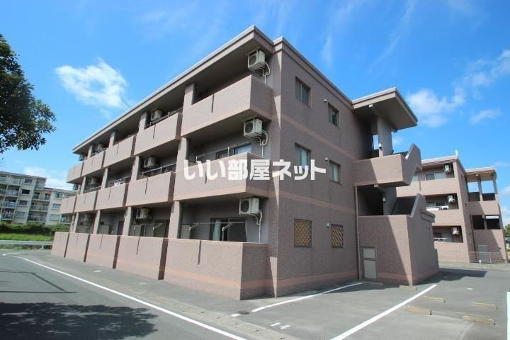 ラパノスの外観画像