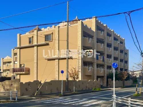 Bari Hillsの外観画像