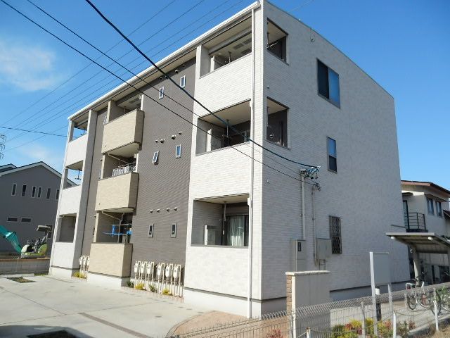 アイリスの外観画像
