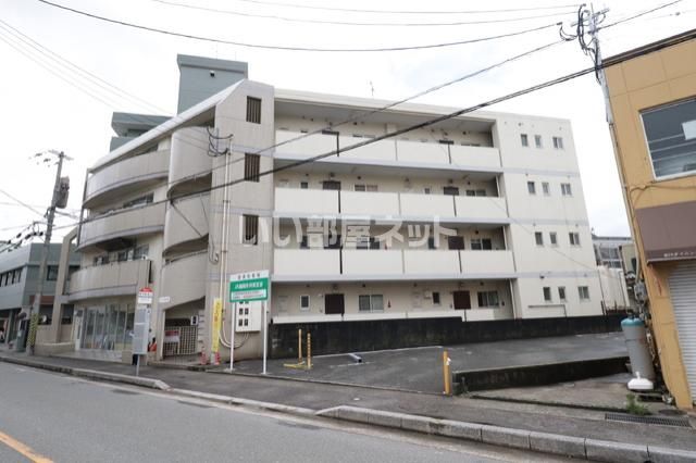 マリンクーペ井尻館の外観画像