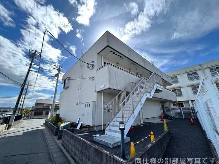 ラ・トゥール・ブランシェの外観画像