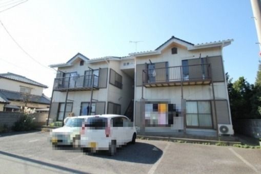 日勝ハイツの外観画像