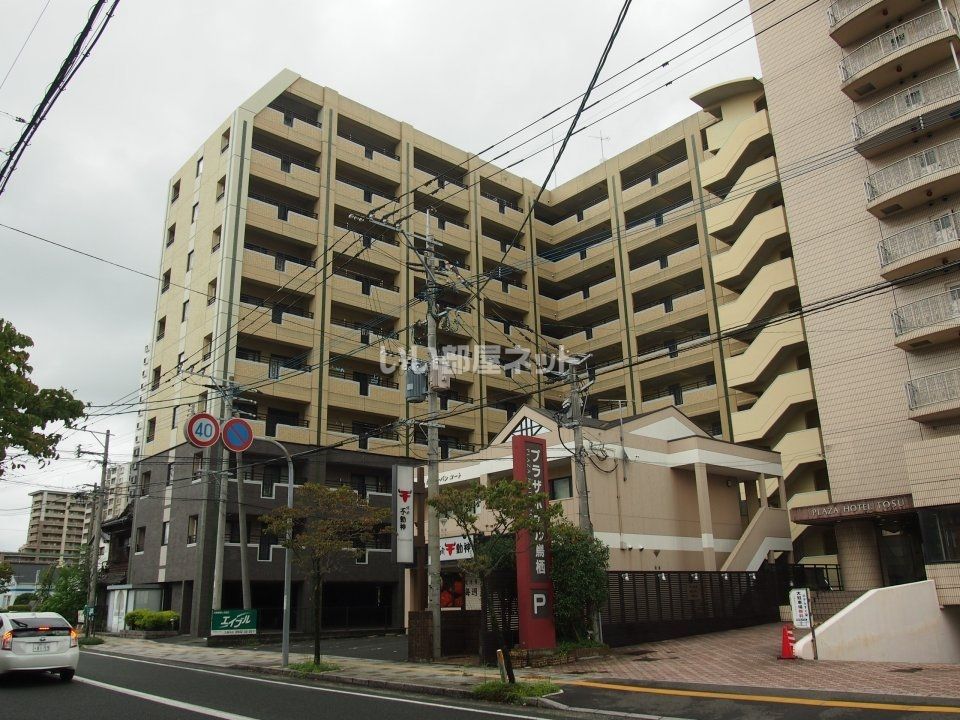 E.POPULARの外観画像