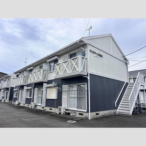 アルカサール西島Bの外観画像