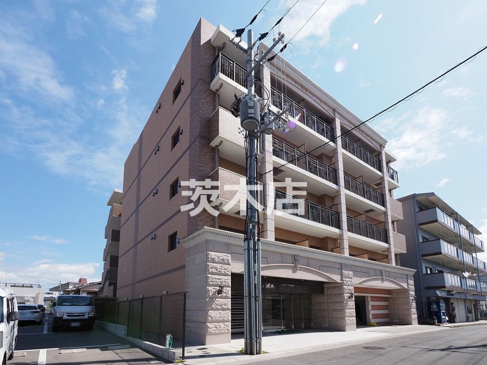 MASU no 茨木の外観画像