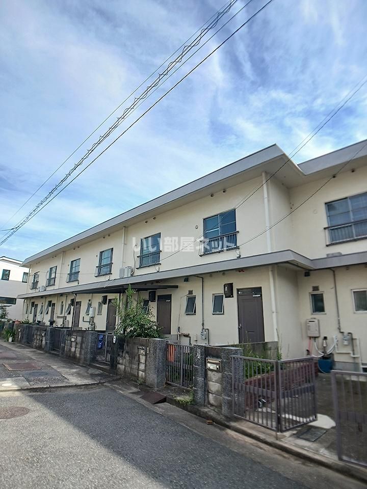 ニラングランドウィル宝殿の外観画像