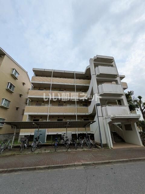 スカイクレスト印西牧の原2号棟の外観画像