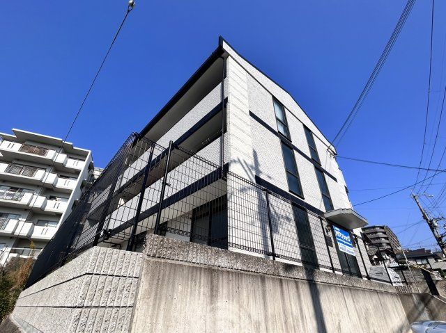 ウィステリア学園前の外観画像