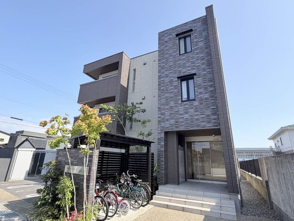 レフィシア堀川小泉の外観画像