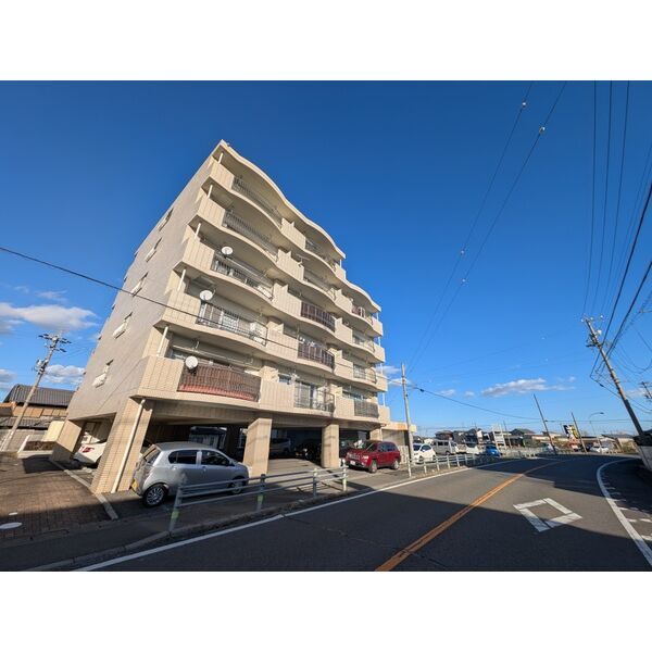 ベルセーヌ枝郷の外観画像