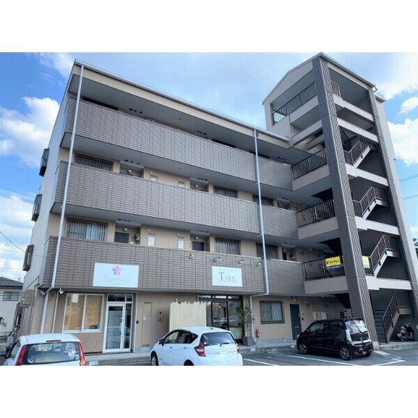 Limpia CHINO Buildingの外観画像