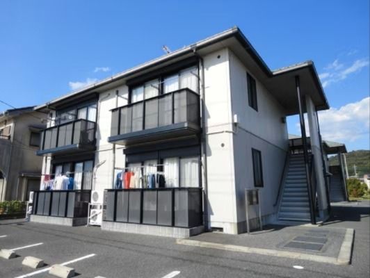 メゾンドワカバヤシA棟の外観画像